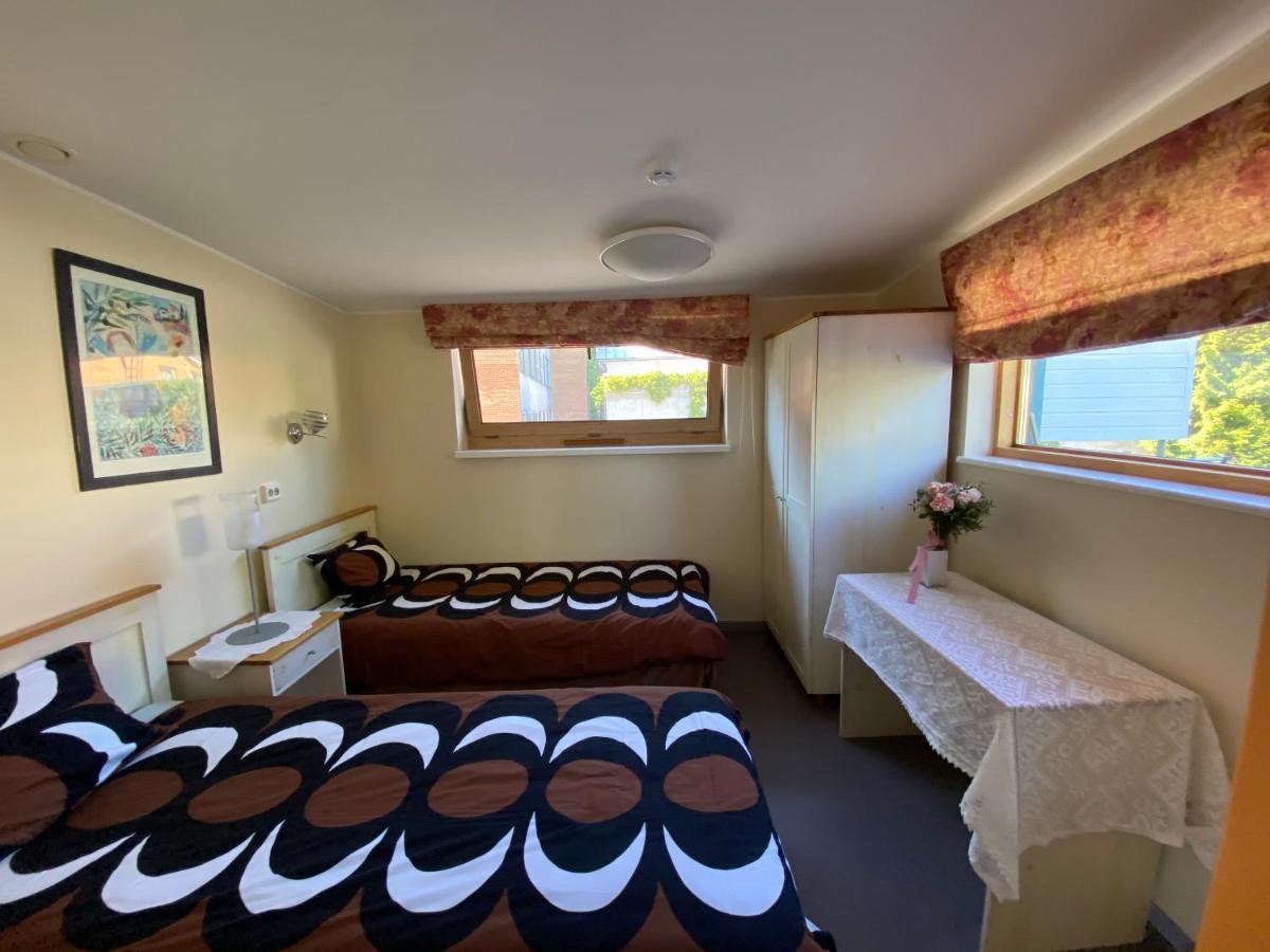 Villa Meri Apartments Pärnu Esterno foto