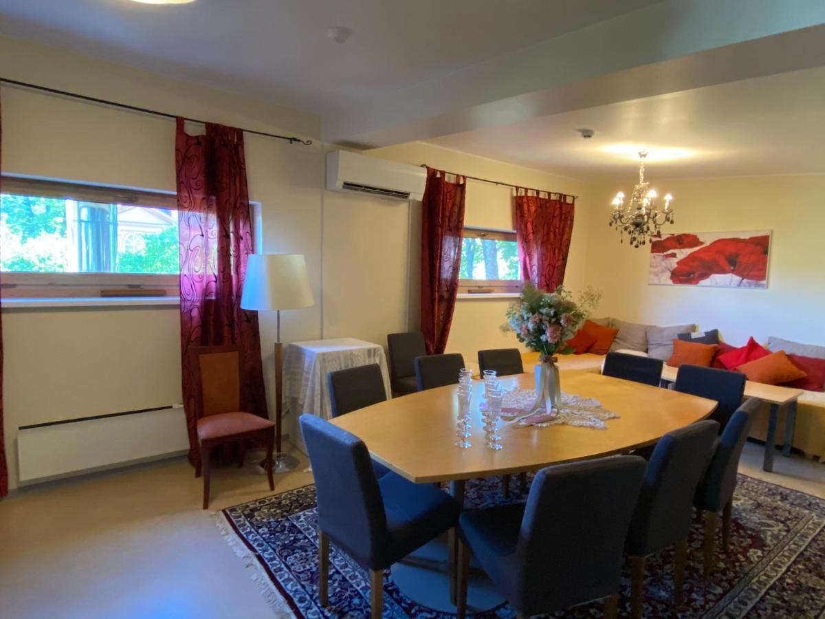 Villa Meri Apartments Pärnu Esterno foto