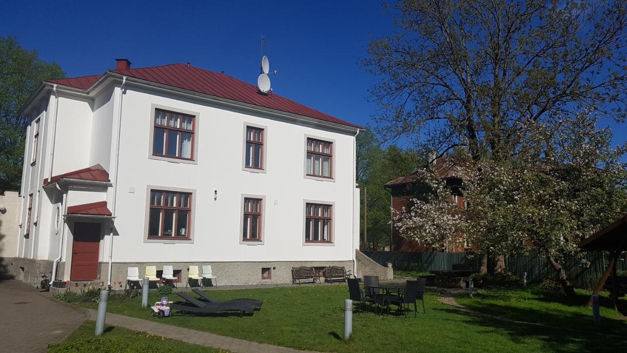 Villa Meri Apartments Pärnu Esterno foto