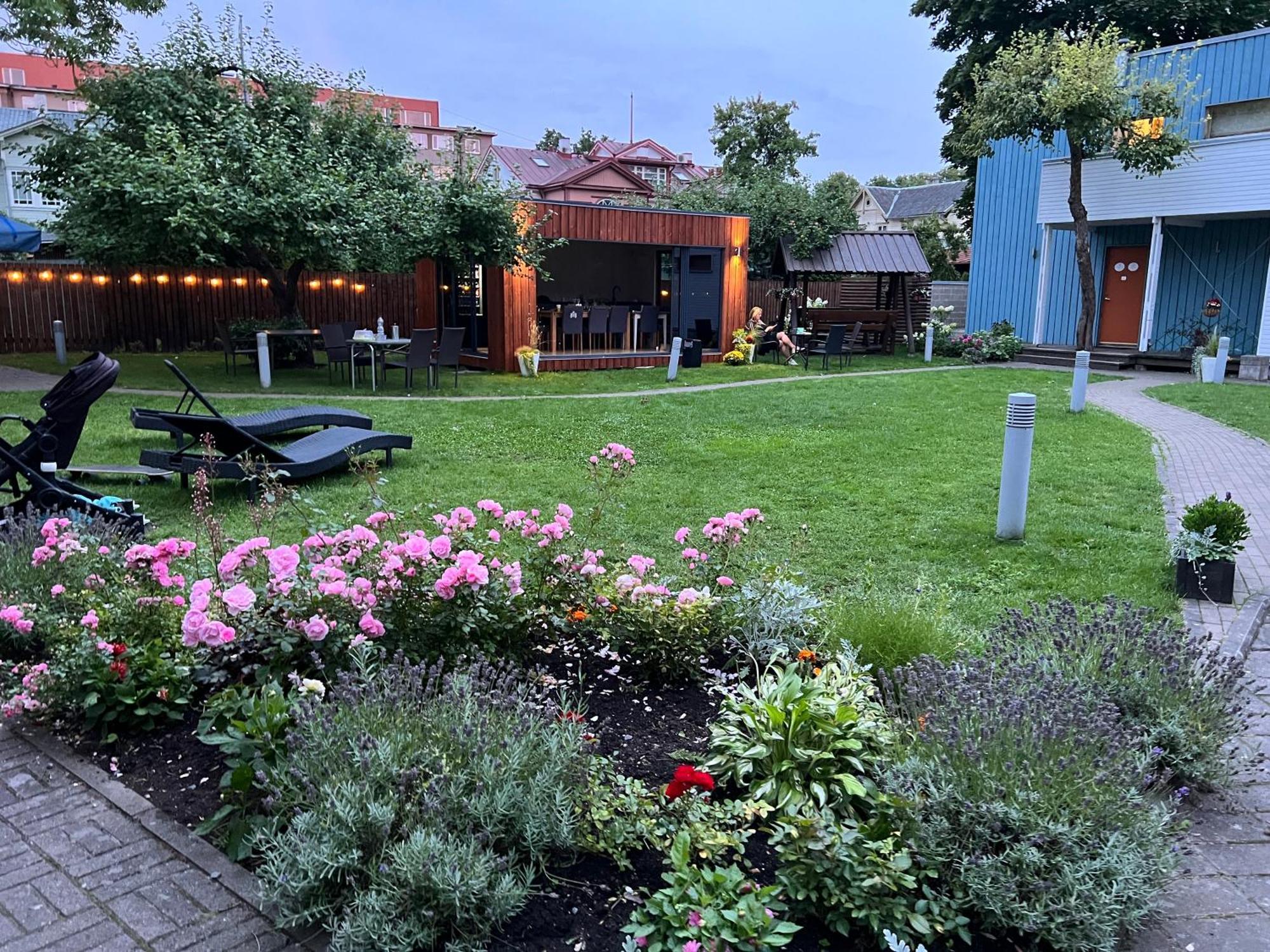 Villa Meri Apartments Pärnu Esterno foto