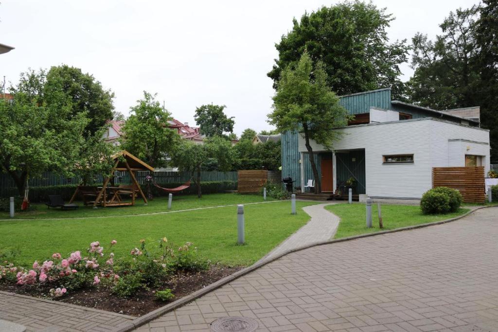 Villa Meri Apartments Pärnu Esterno foto